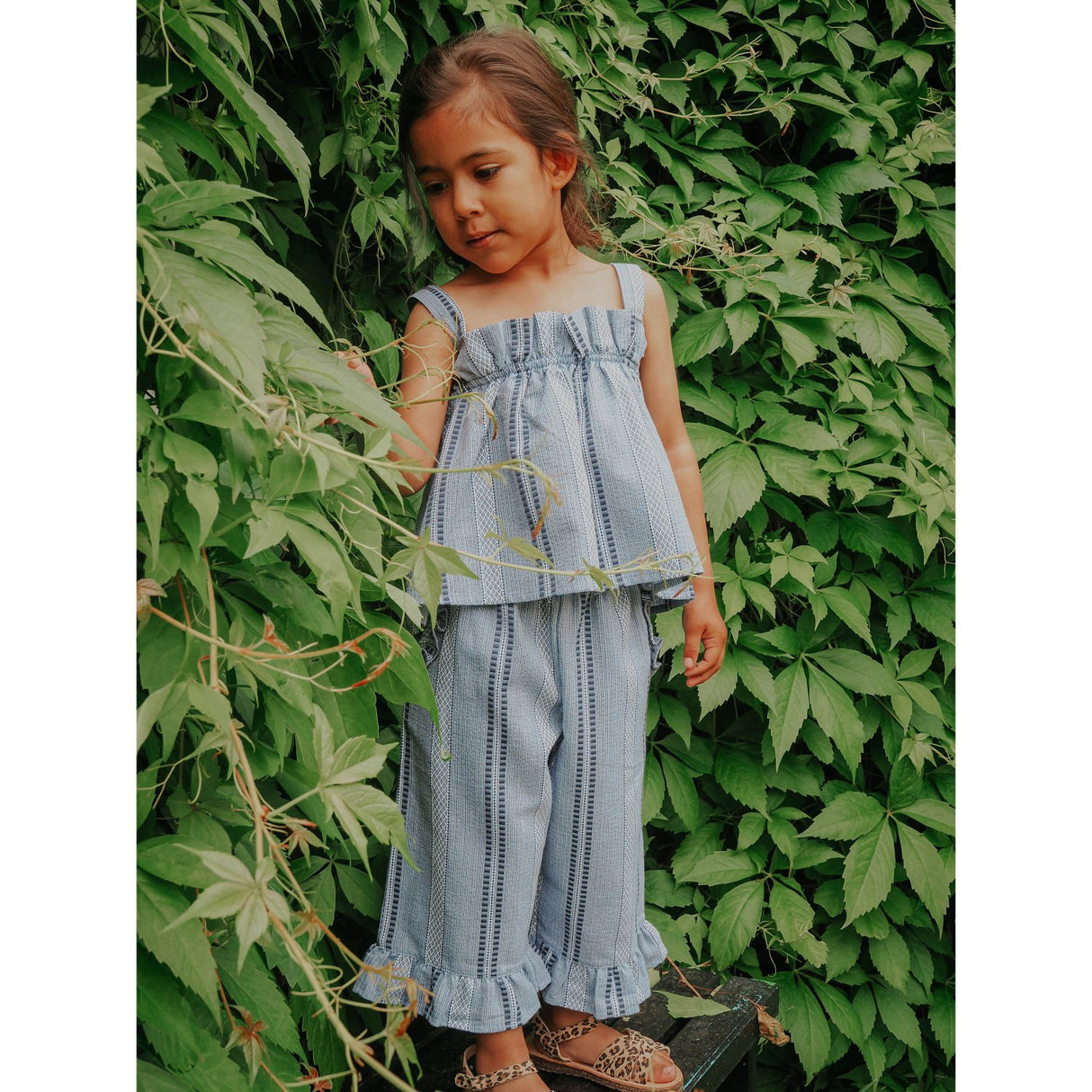 Fliink Navy Amie Ruffle Topp