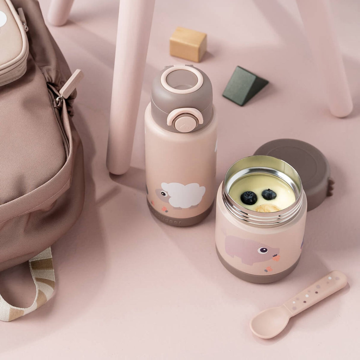 DonebyDeer Powder Termoflaska Tiny Farm 340 Ml