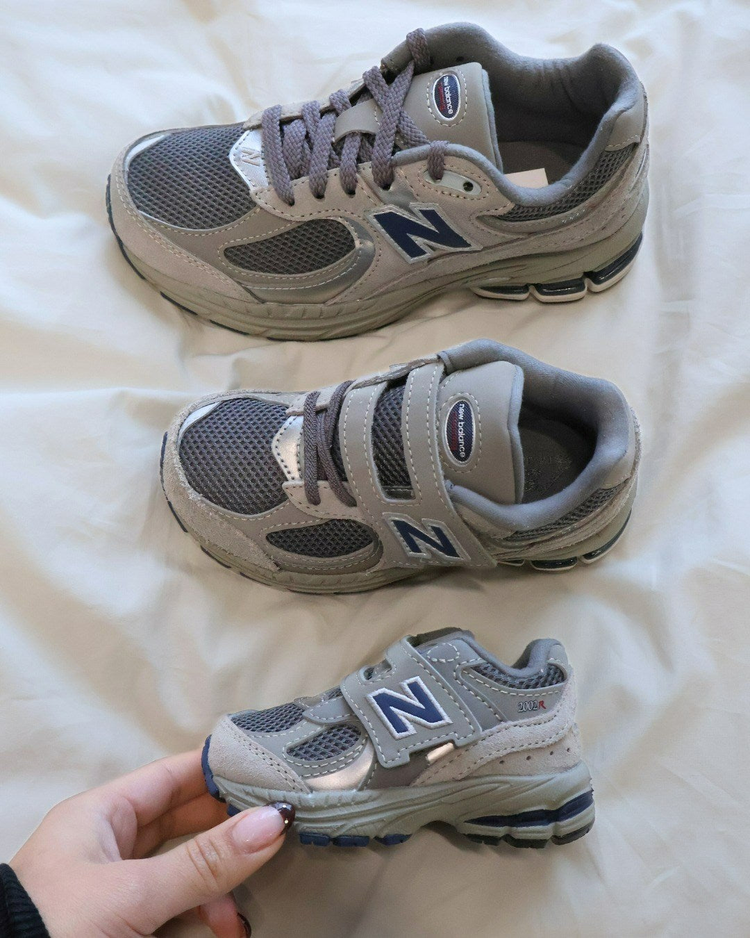 New Balance Grey New Balance 2002 Kids Hook & Loop