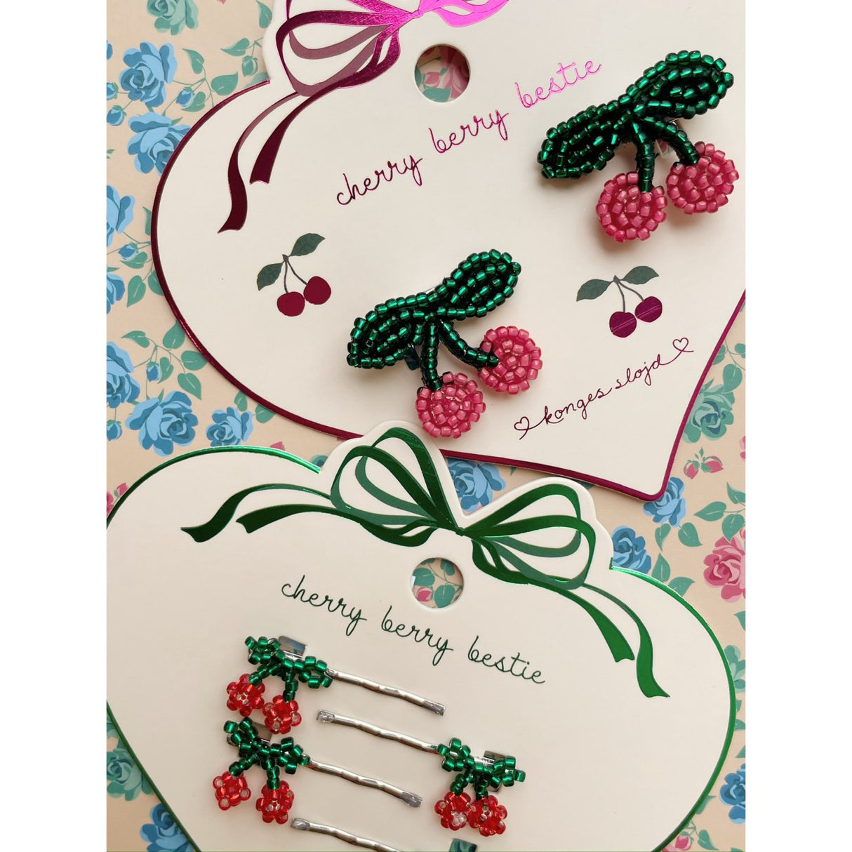 Konges Sløjd Cherry 2 Pack Pearly Hårklämmor Cherry