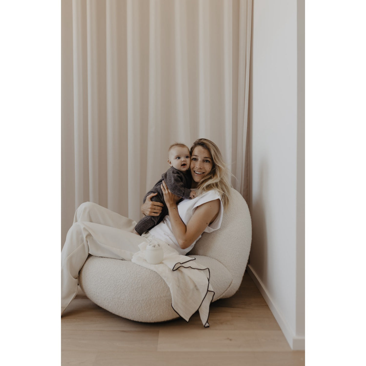 That's Mine X Élhée Bunnies Collab Baby Flaska 240 Ml