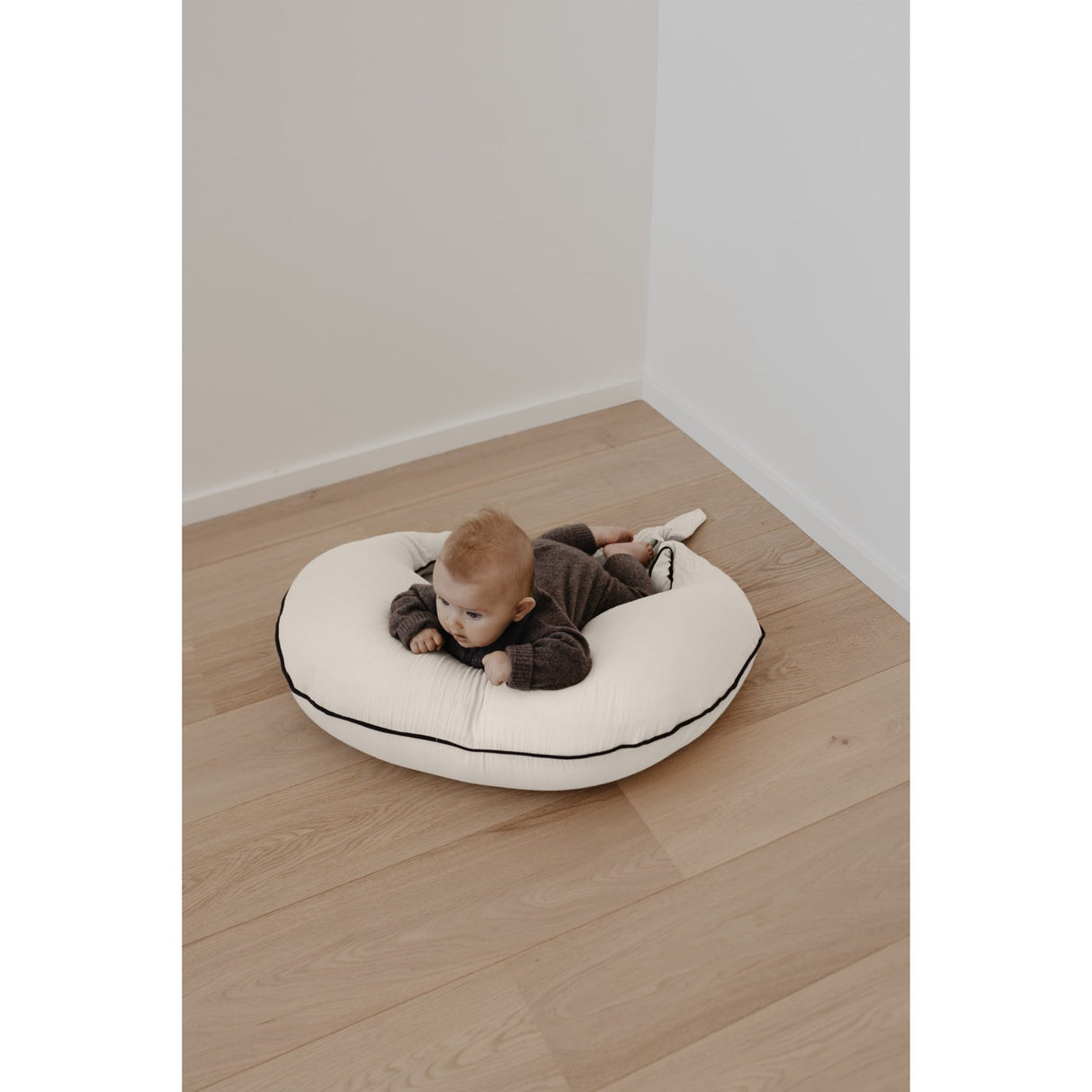 That's Mine X Élhée French Oak Collab Nursing Kudde