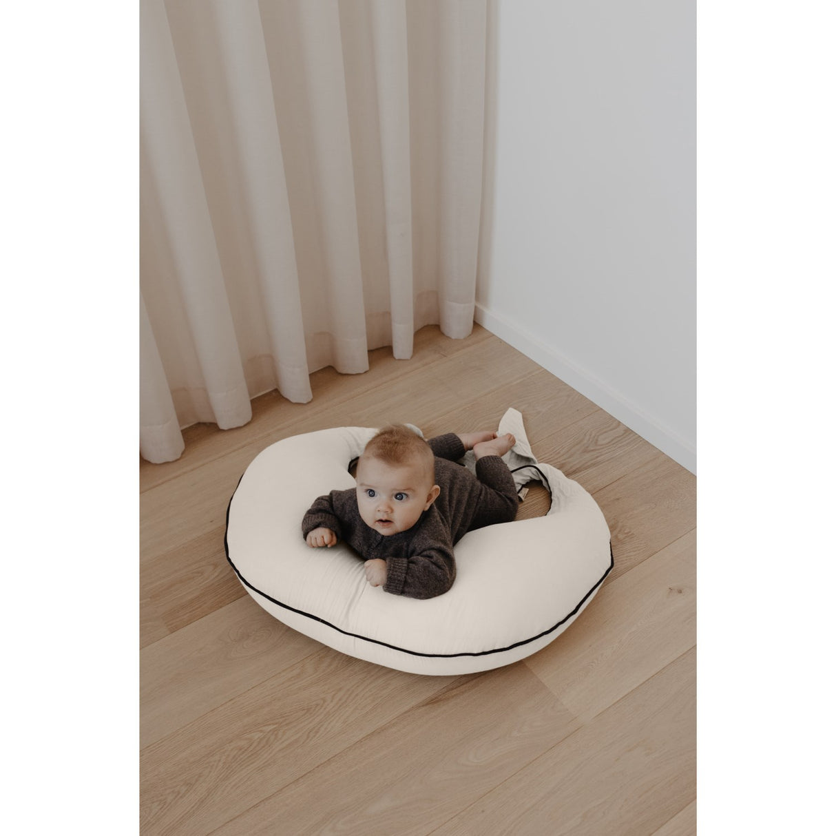 That's Mine X Élhée French Oak Collab Nursing Kudde