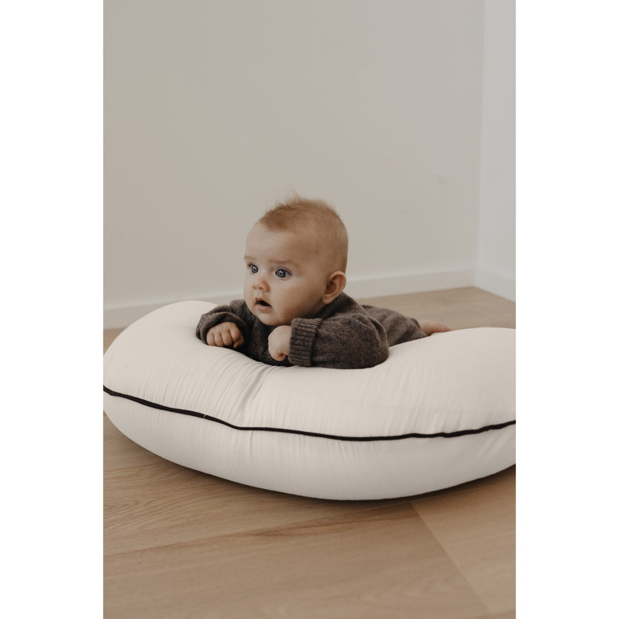 That's Mine X Élhée French Oak Collab Nursing Kudde