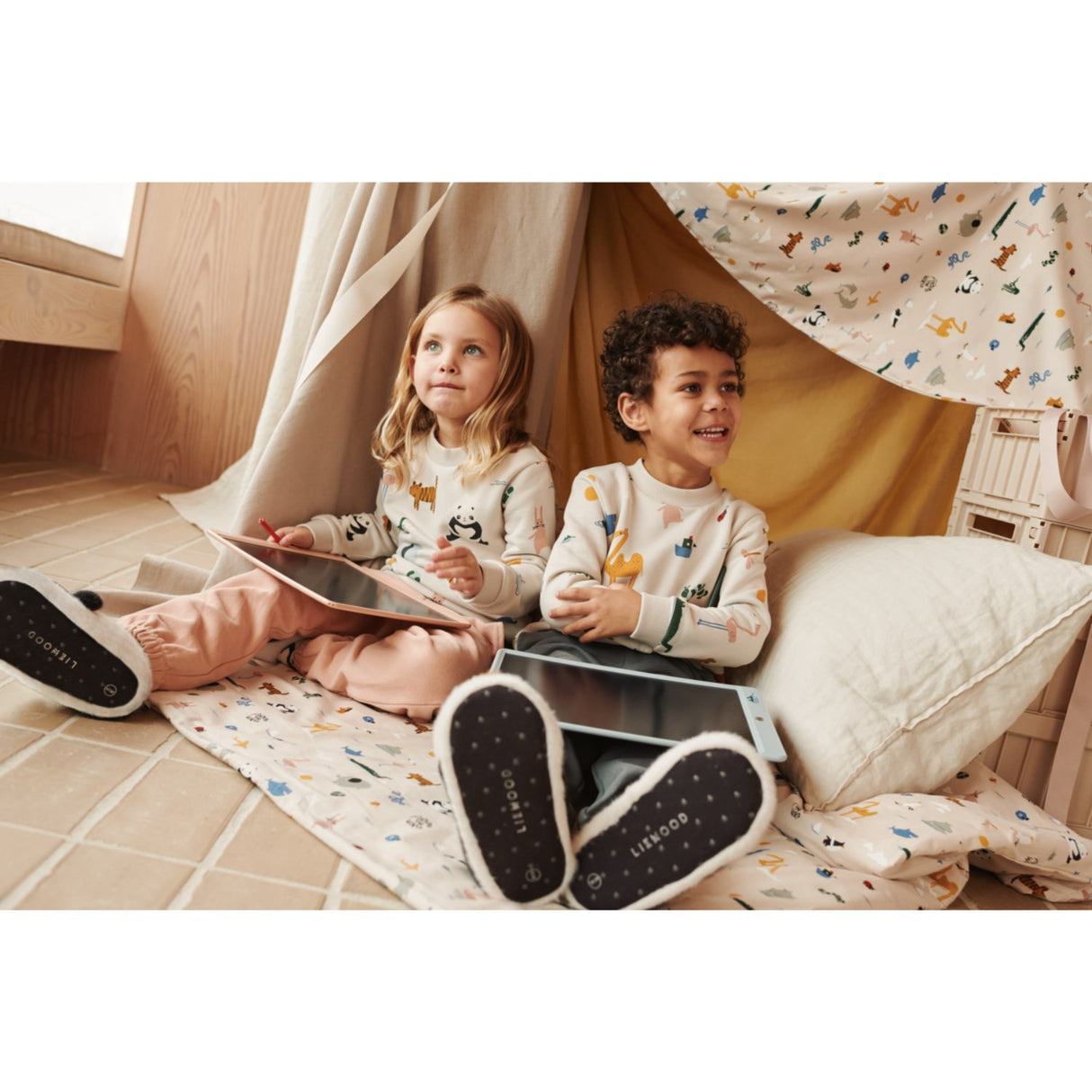 LIEWOOD Around The World / Sandy Zora Magic Drawing Board 13,5 Inches