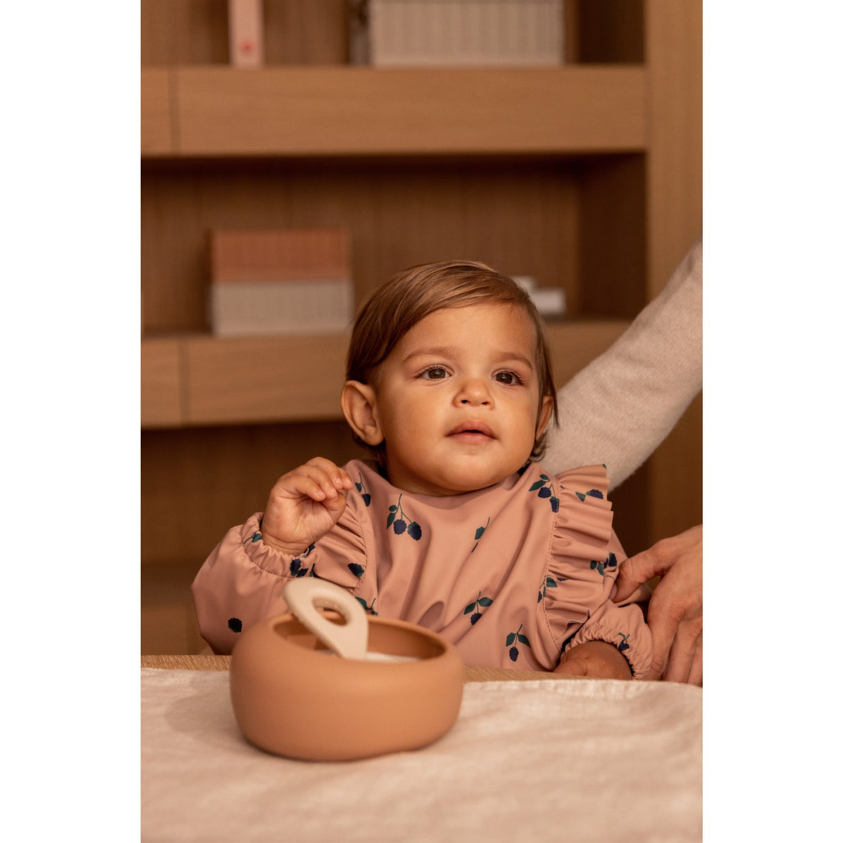 LIEWOOD Berry / Pale Tuscany Merle Ruffle Cape Haklapp