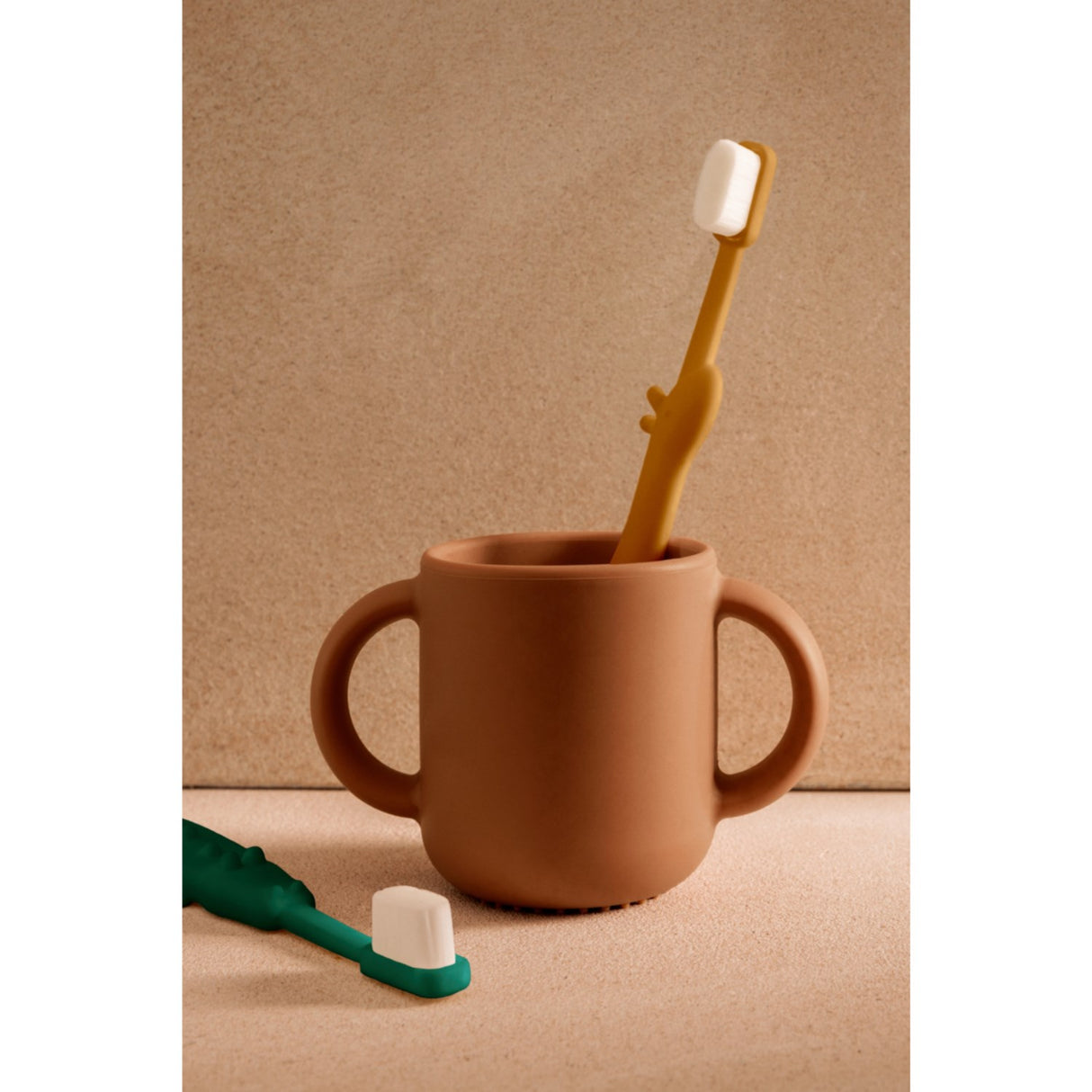 LIEWOOD Pale Tuscany / Sandy Fabio Classic Toddler Tandborste