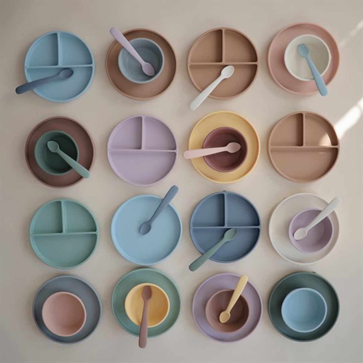 Mushie Blush Classic Silikon Tallrik