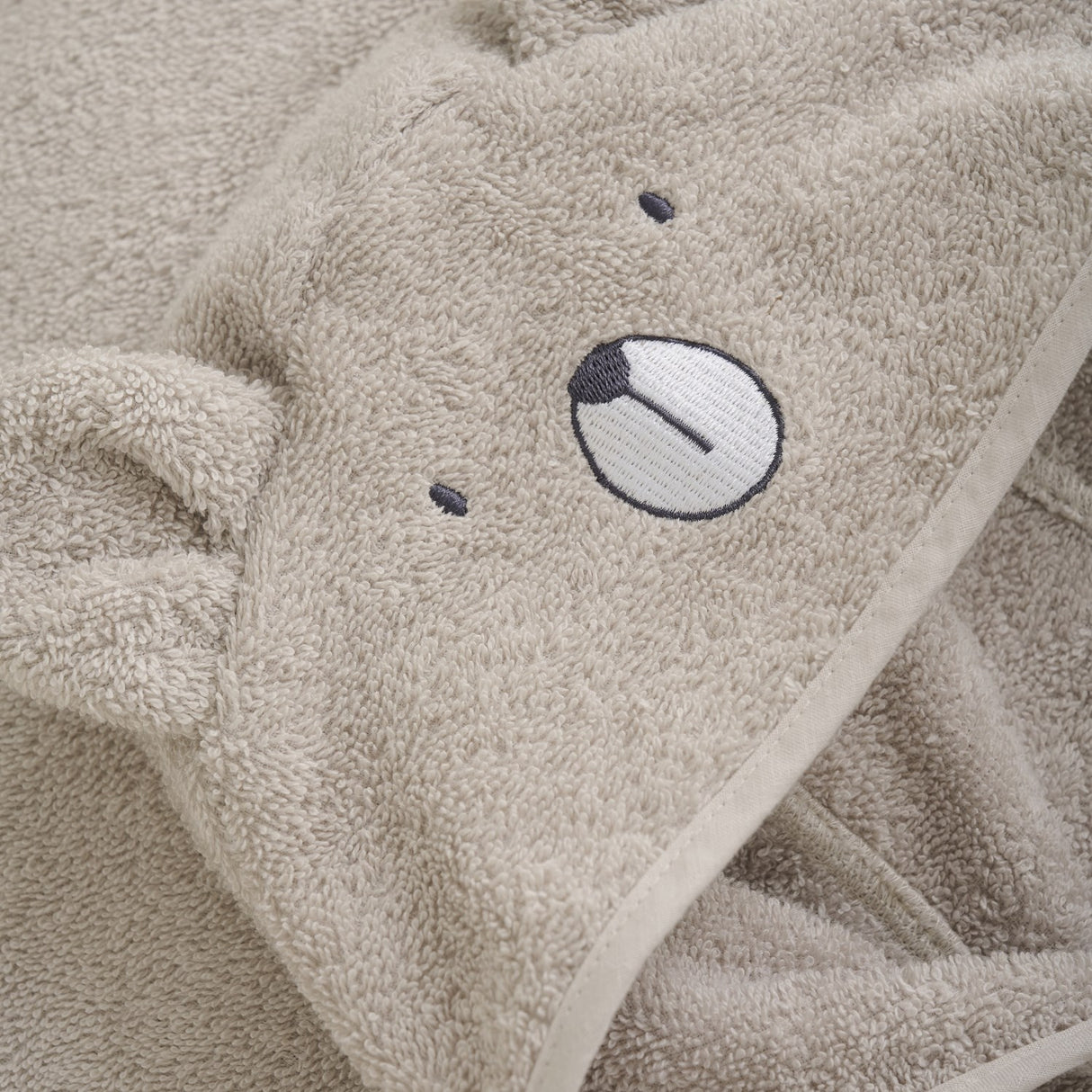 Pippi Dove Hooded Bath Poncho