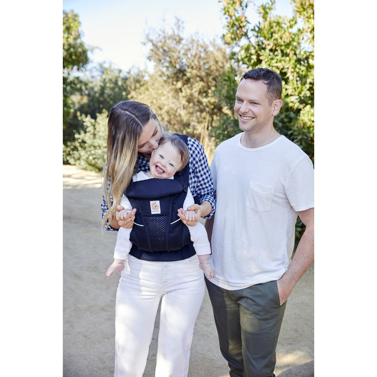 Ergobaby Midnight Blue Omni Breeze