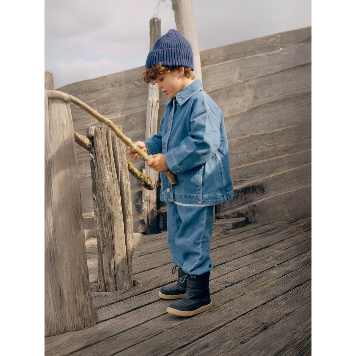 Angulus Svart/Svart Lätt och smidig TEX vinterkänga i nylon