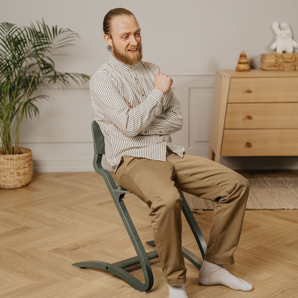 Leander Sage Green Leander Louie™ Barnstol Uden Klädhängare