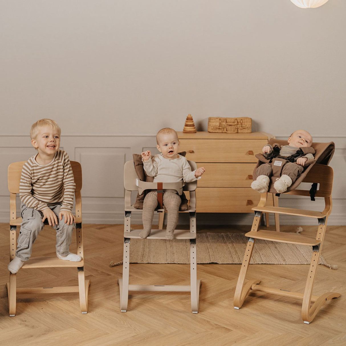 Leander Cappuccino Leander Louie™ Barnstol Uden Klädhängare