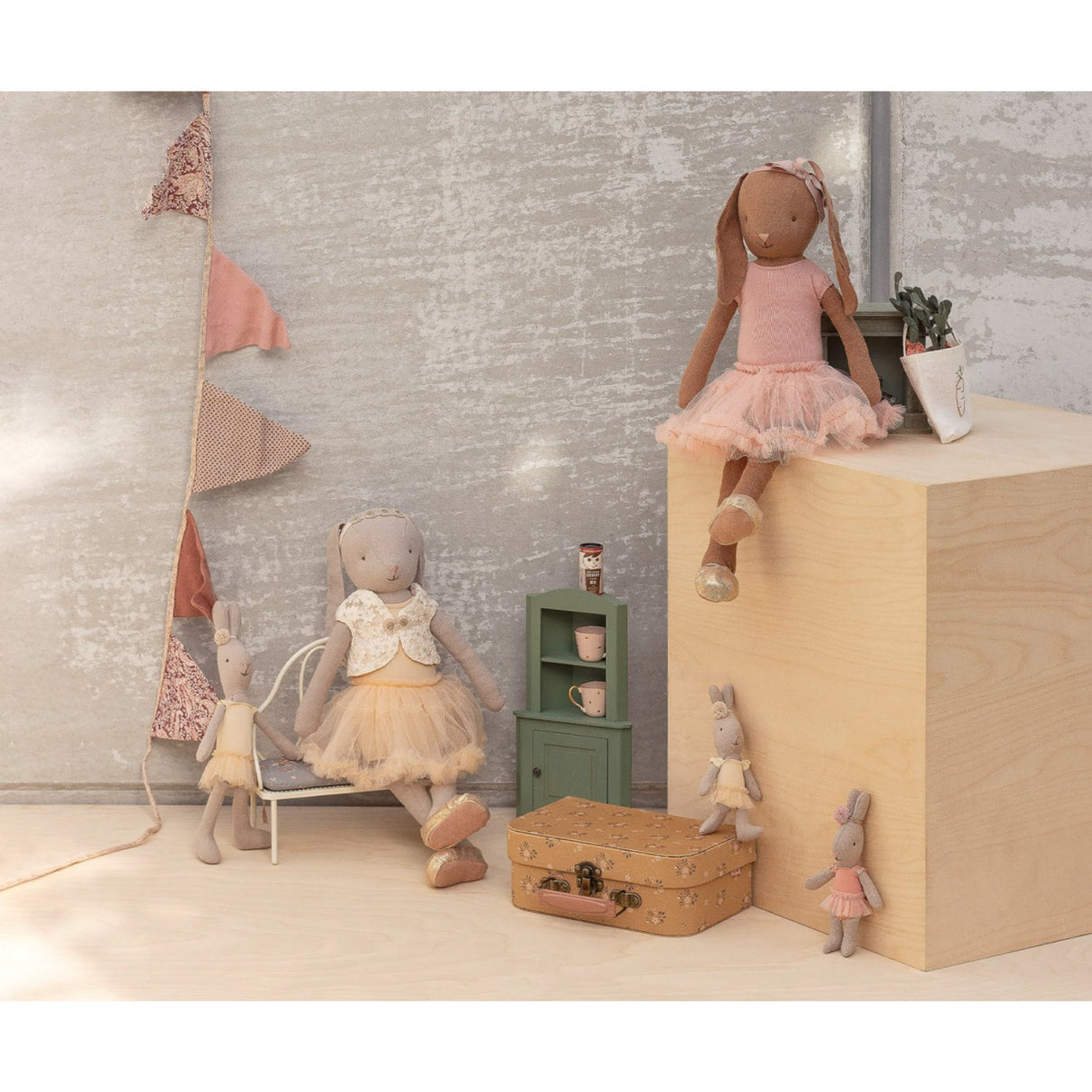 Maileg Bunny Size 3, Classic - Ballet Dräkt Och Kjol Cream