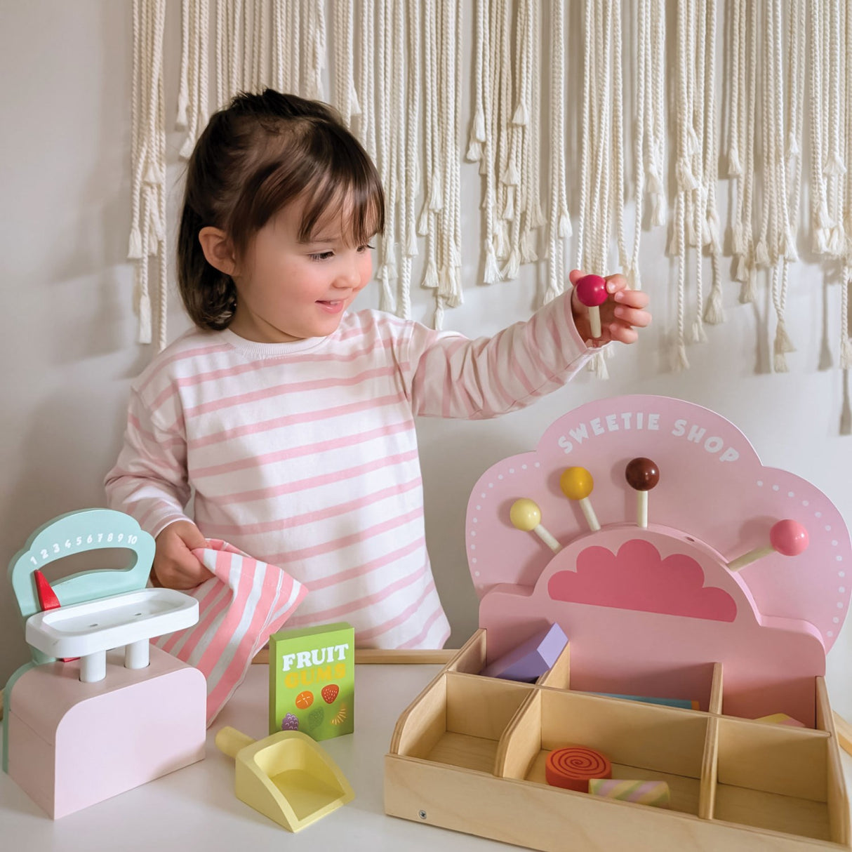 Tender Leaf Godis Shop