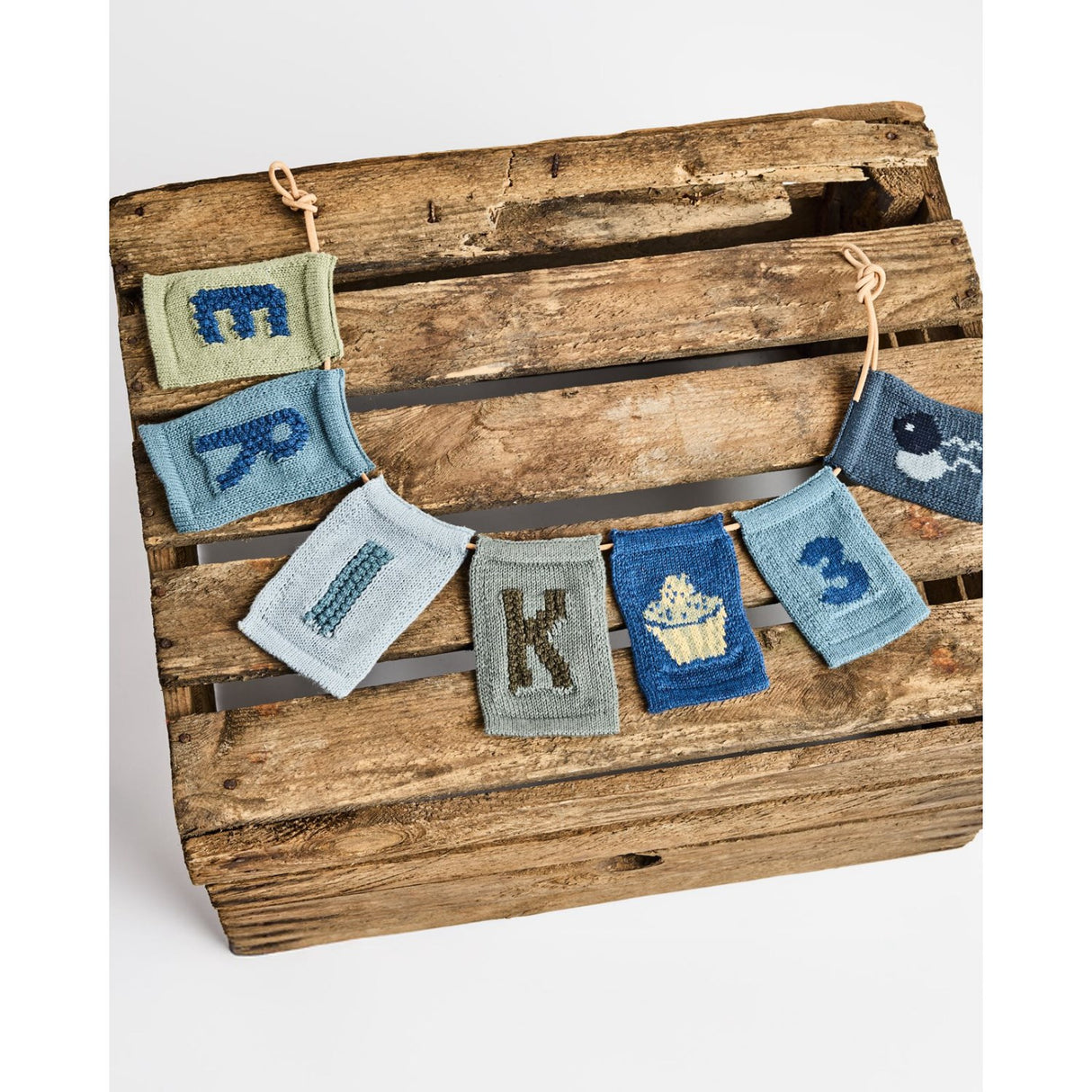 Smallstuff Blue Stickad Flag 3