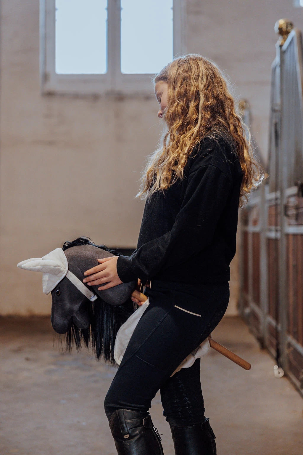 av Astrup Käpphäst, Thor, Svart