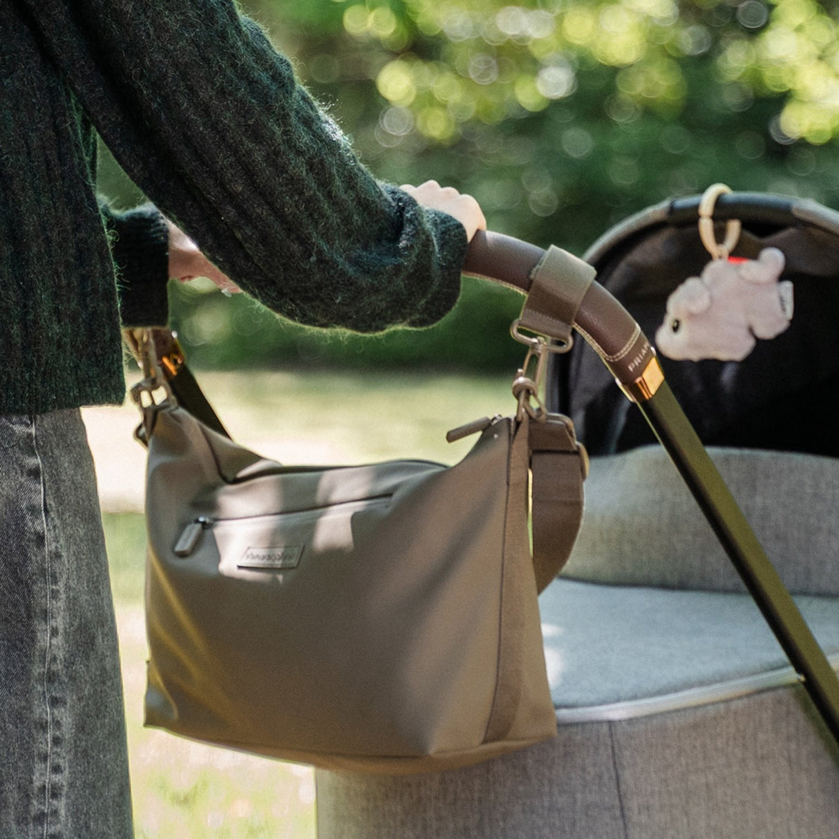 DonebyDeer Taupe Barnevognstaske