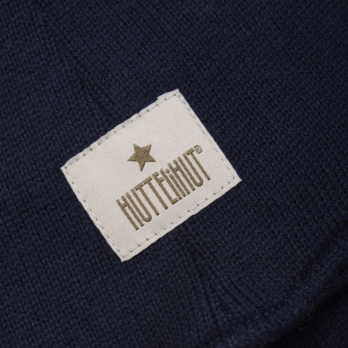 Huttelihut Dark Navy Elefanthatt Ull Stickad Windstop