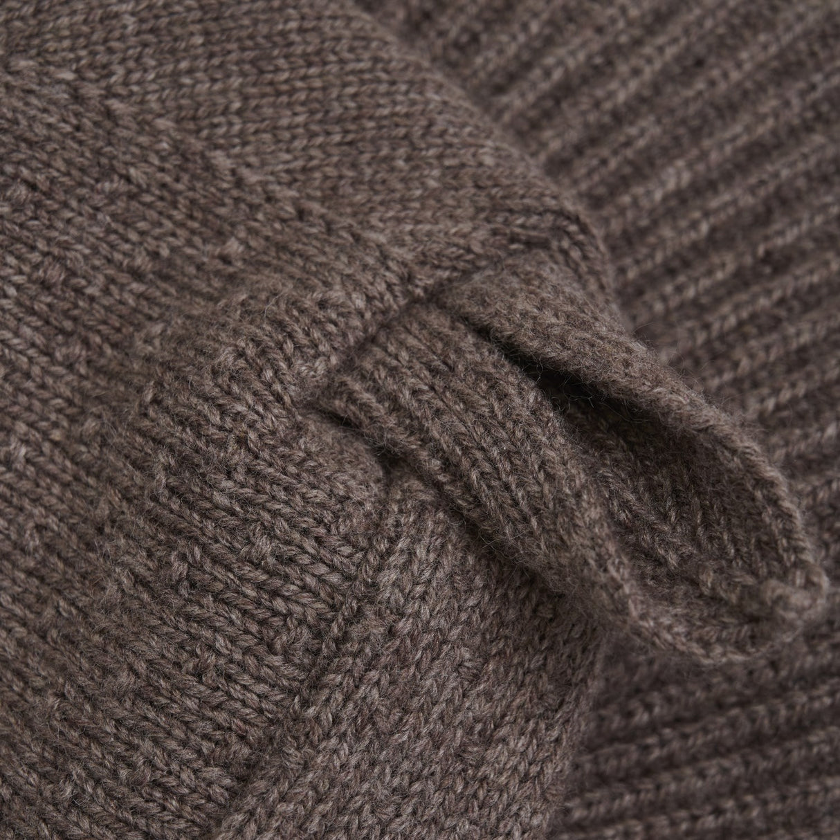 Huttelihut Brown Melange Elefanthatt Ears Ull Stickad