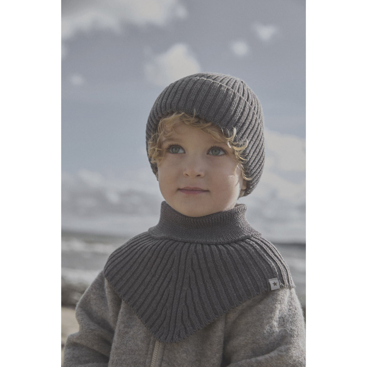 Huttelihut Brown Melange Beanie Ull Stickad