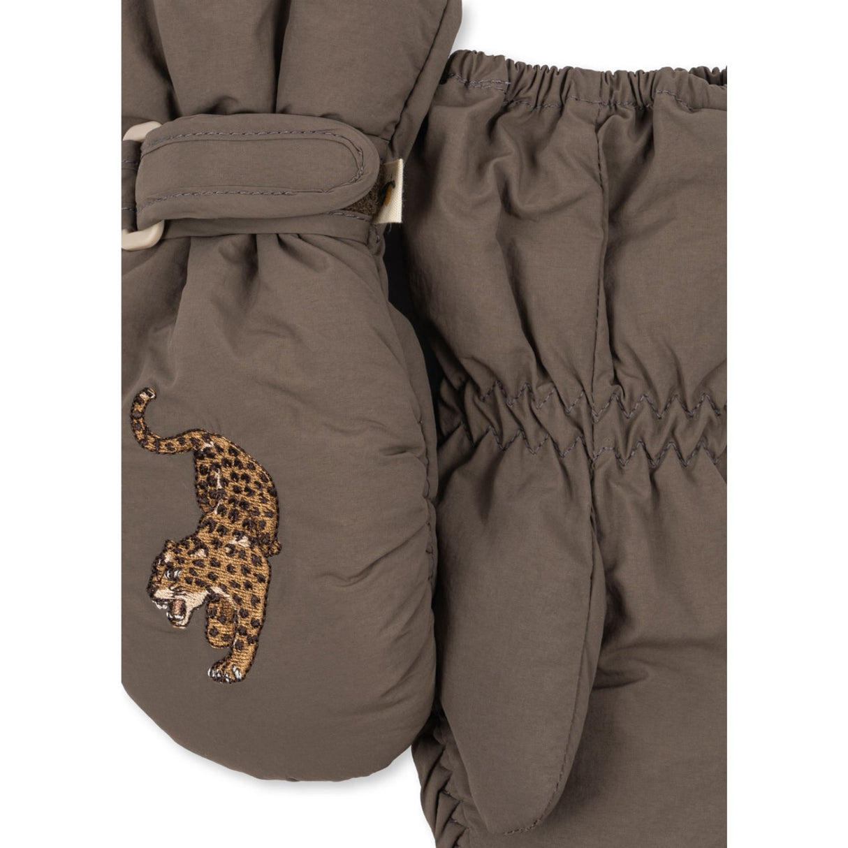 Konges Sløjd Walnut Juno Vantar