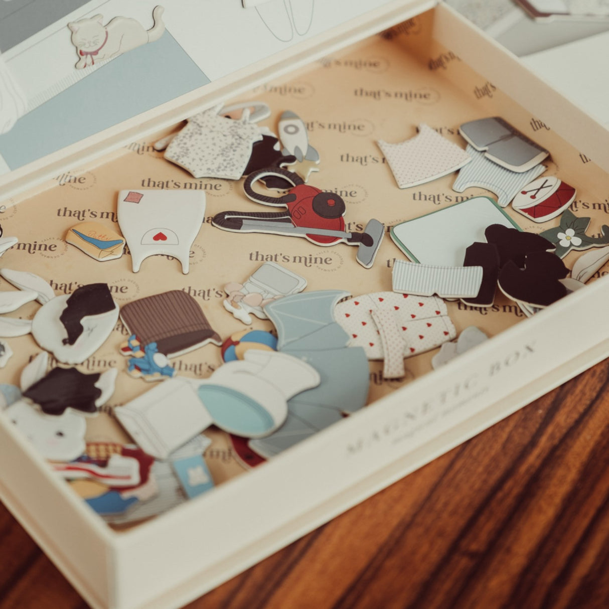 That's Mine Bunny Lou Magnetic Box