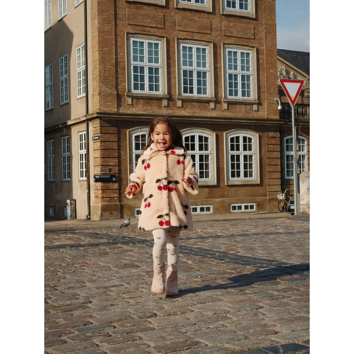 Konges Sløjd Ma Grande Cerise Fuzzie Täcka Grs