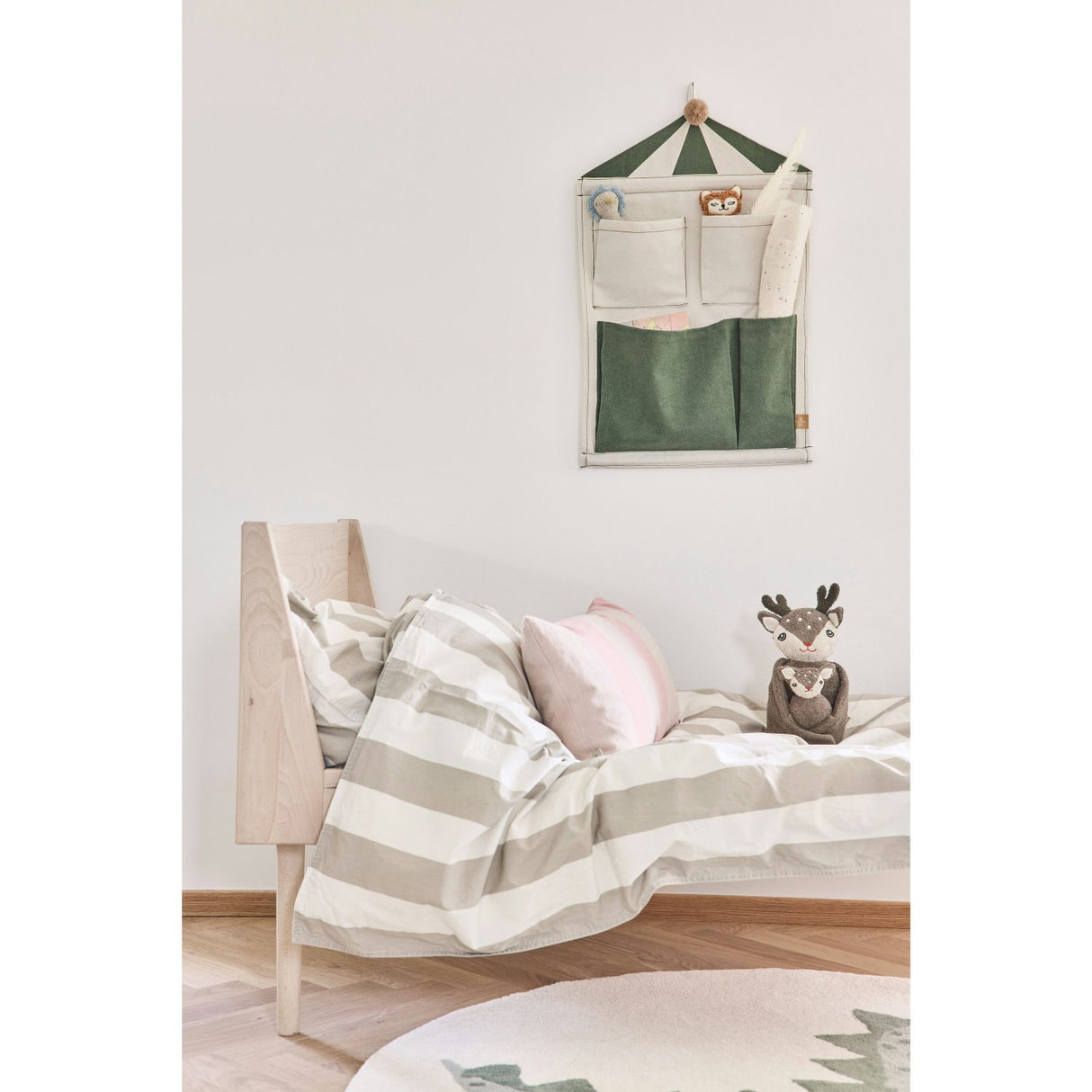 OYOY Clay/Green Circus Wall Förvaring 2