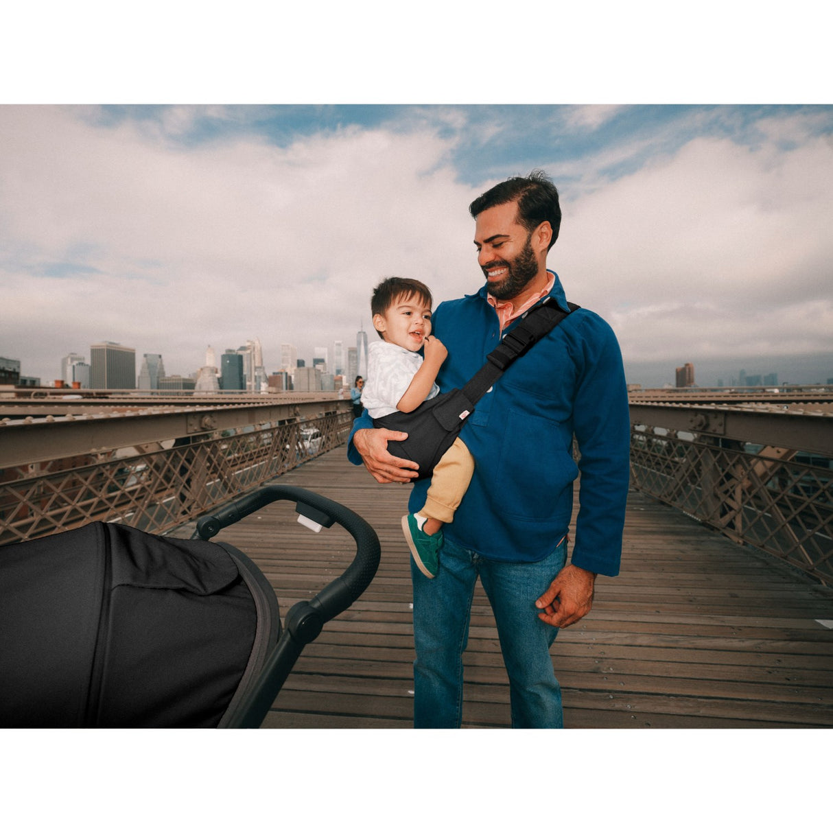 Ergobaby Onyx Black Upsie Sling Carrier