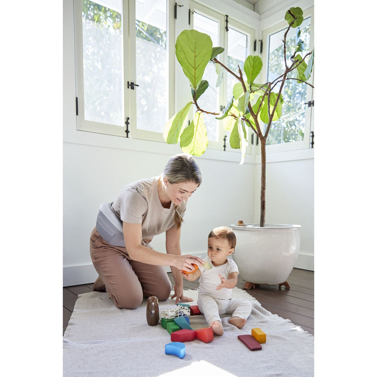 Ergobaby Pearl Grey Lift Hip Plats