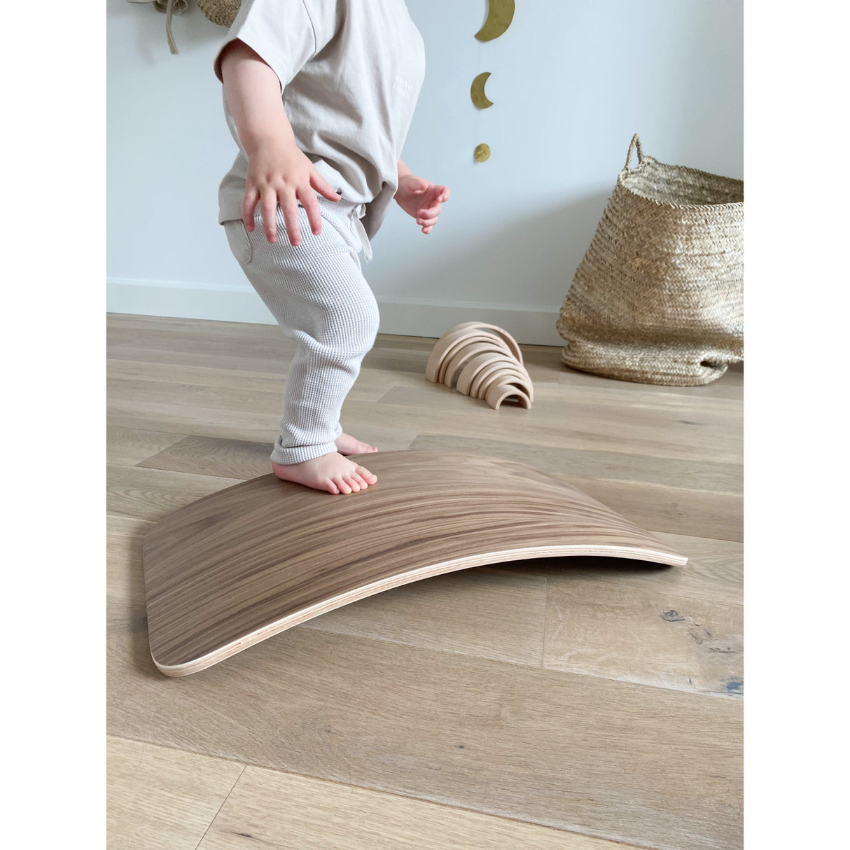 Curve Lab Walnut/Valnød Little Arc Small Balance Board