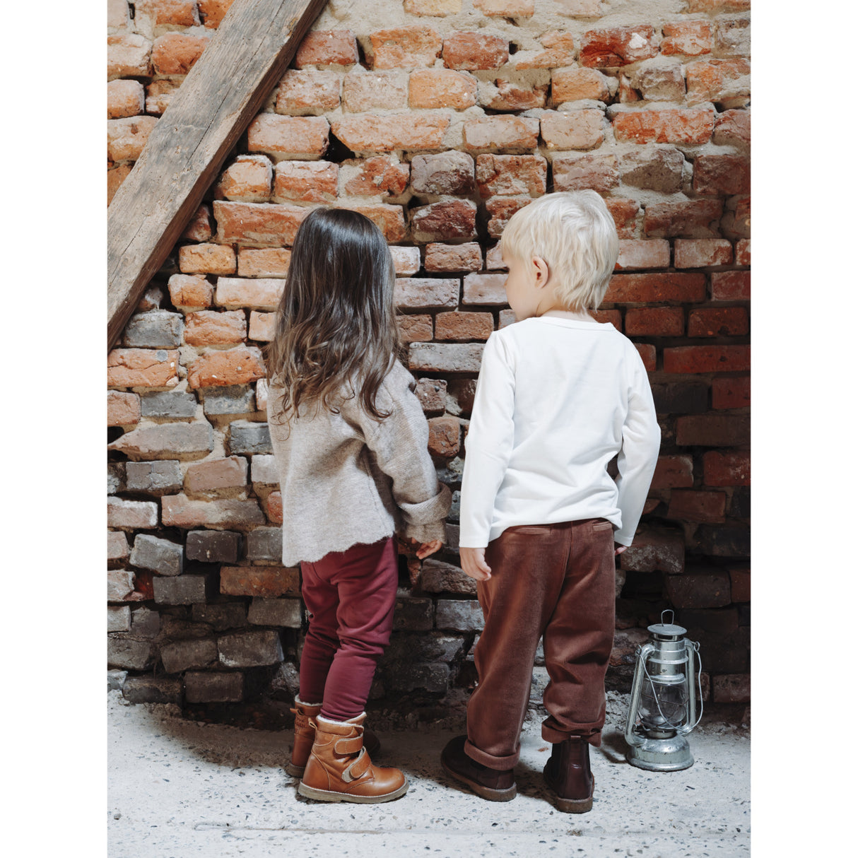 Hust & Claire Brown Stone Garry Ottoman