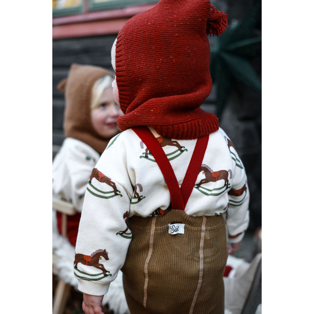 Silly Silas Acorn Brown With Maple Leaf Footless Strumpbyxar Christmas Edition