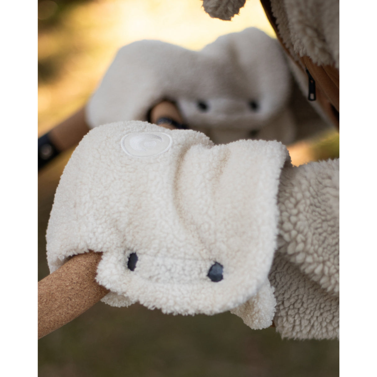 Easygrow Ivory Handmuff Nallebjörn