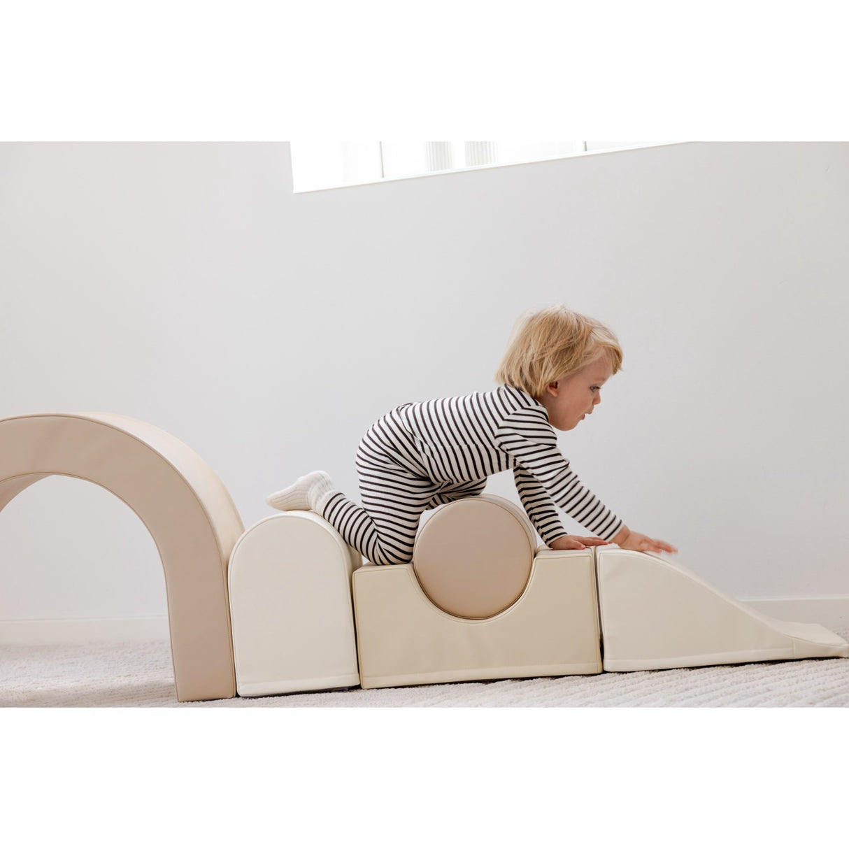 Tumble Time Rainbow 7-delat tumblingset i veganskt PU-läder