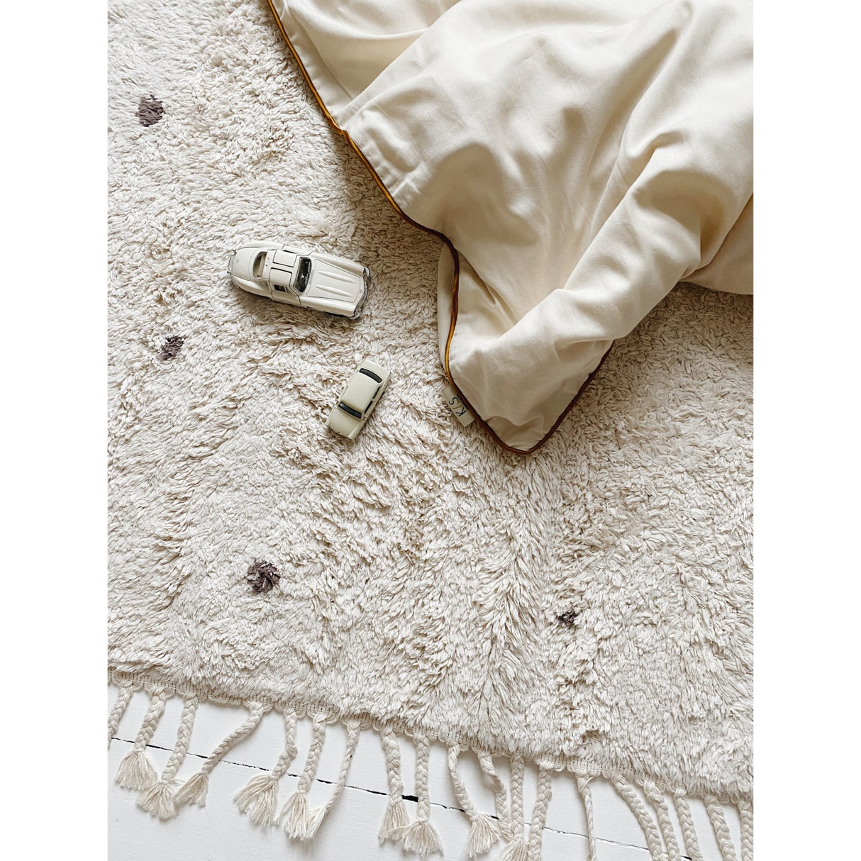 KAS Kopenhagen Natural/Brown Dots Small Rug 120X160