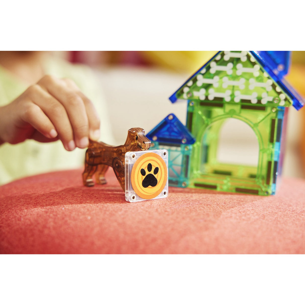 Magna-Tiles® Dog House 13 Pcs