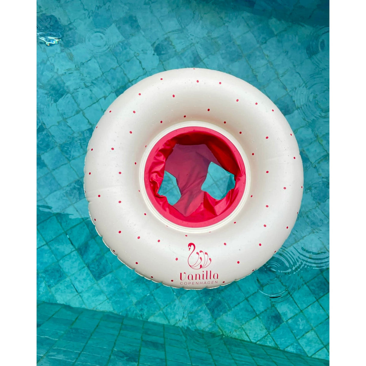 Vanilla COPENHAGEN Berry Dots Baby Float