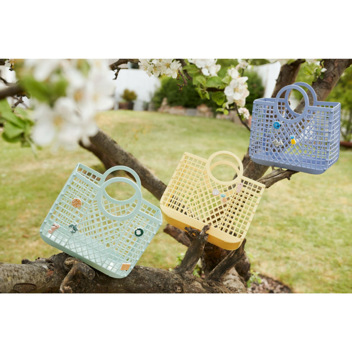 LIEWOOD Lemonade Samantha Korg Med Charms