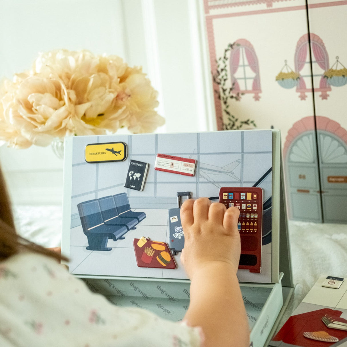 That's Mine Travel Lou Magnetic Box