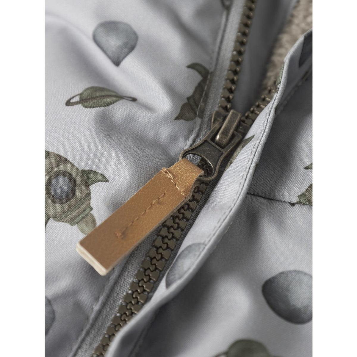 Lil'Atelier Sleet Space Nbmlasnow05 Dräkt Aop Fo Lil