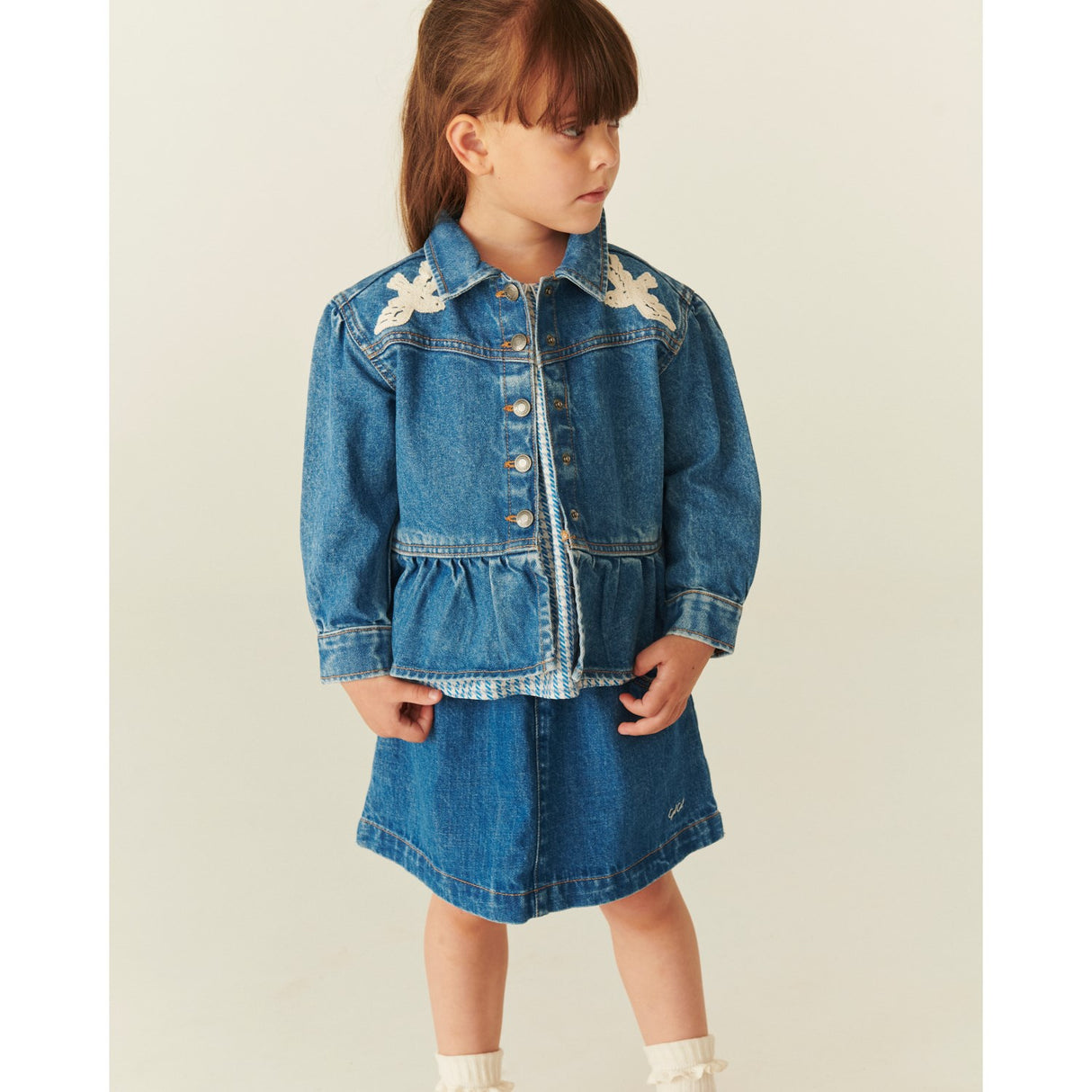 COPENHAGEN COLORS Indigo Blue Washed Denim Frill Jacka W. Crochet Doves