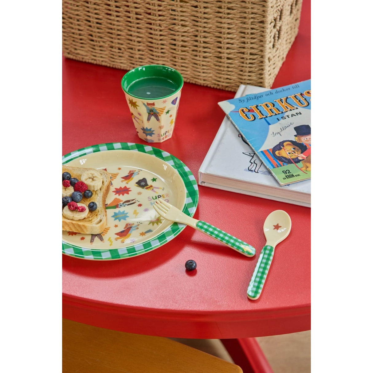Rice Kids Melamin Sked Och Fork Med Hero Print - Green