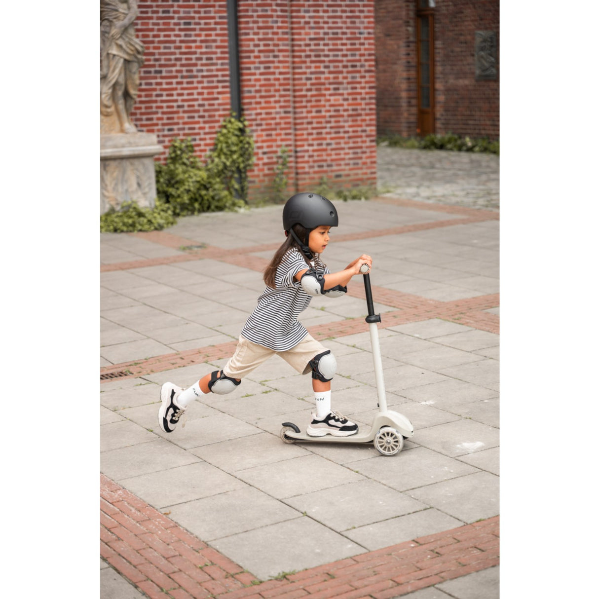 Scoot and Ride Ash Highwaykick 3S