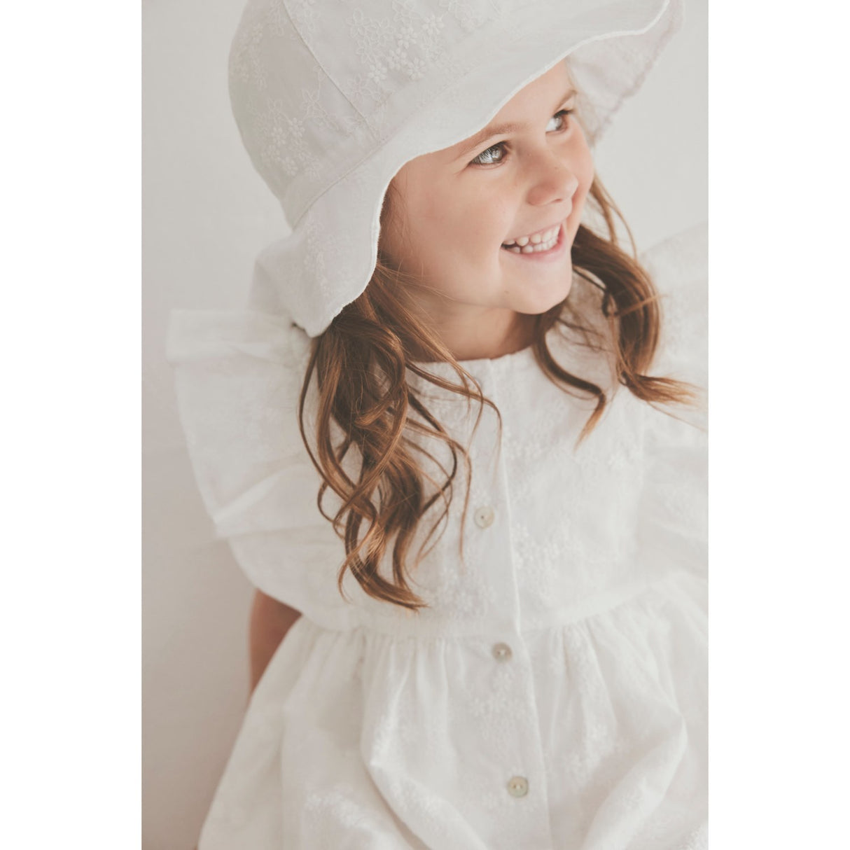 Huttelihut Antique White Klänning Ss Embroidery