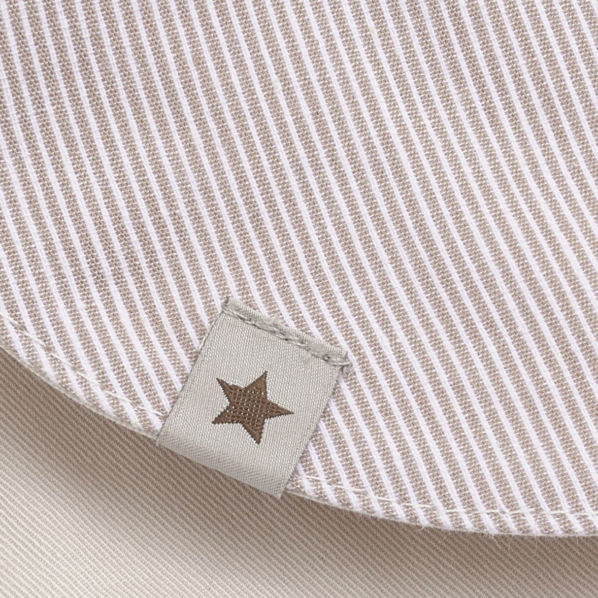 Huttelihut White Pepper Sun Mössa Stripe - Upf 40+