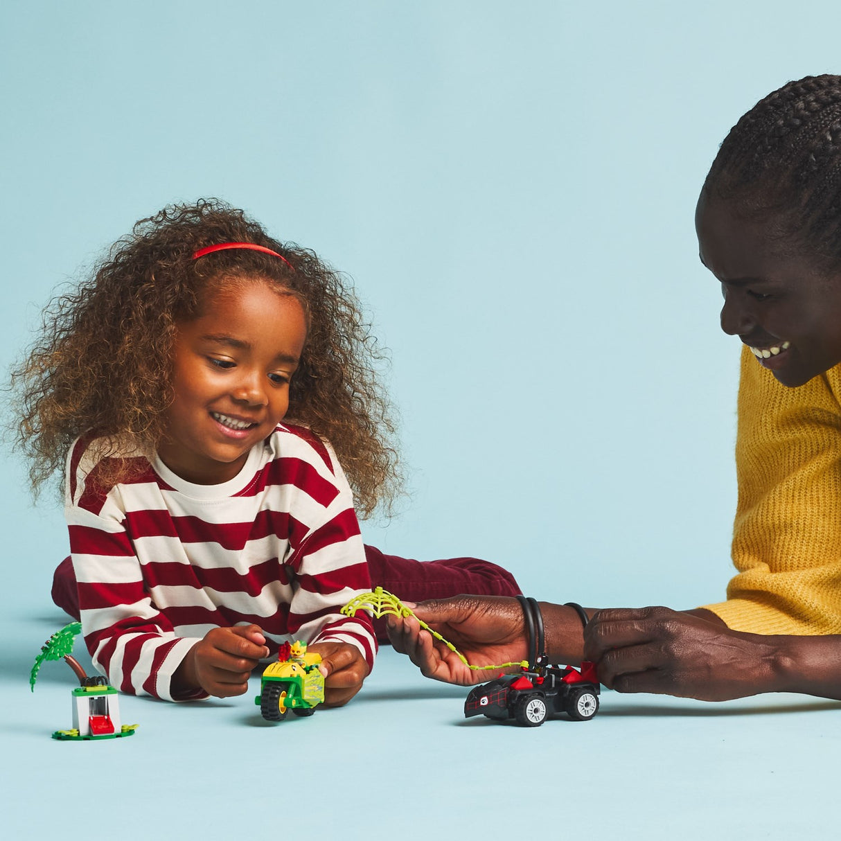 LEGO® Spidey - Spin Och Electros Jagt I Dinosaurkøretøjer 11198