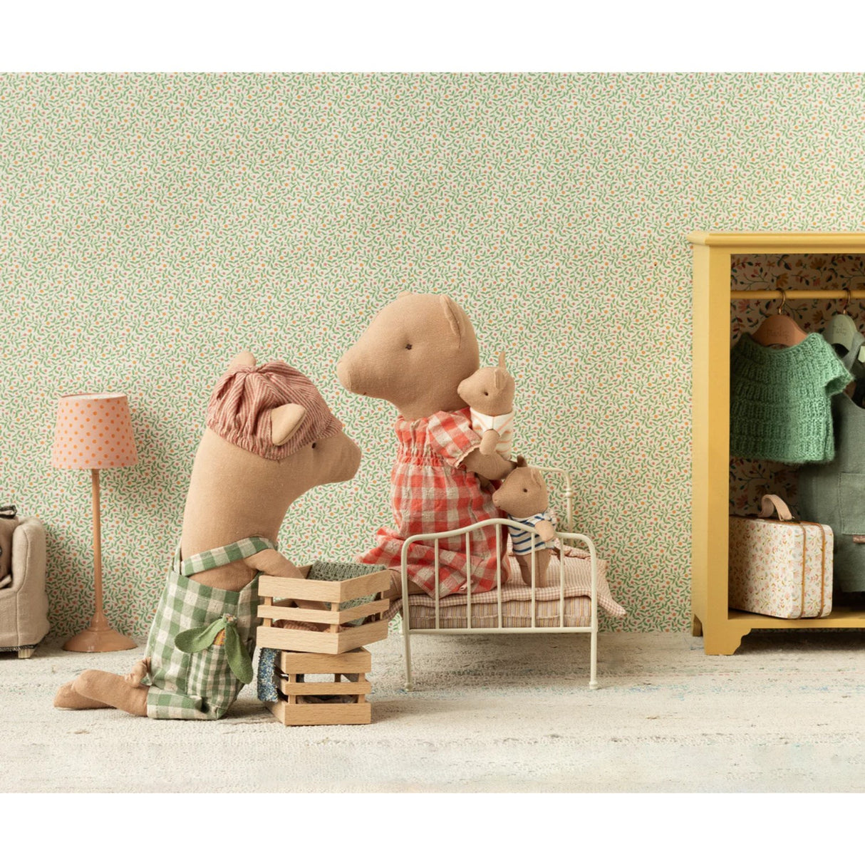 Maileg-gris i trälåda, bebis - pojke