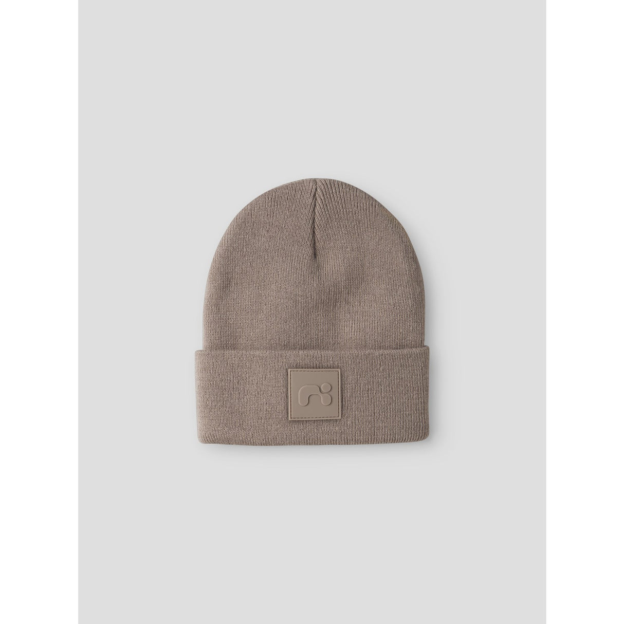 Name It Silver Mink Nknmalik Stickad Beanie Badge1
